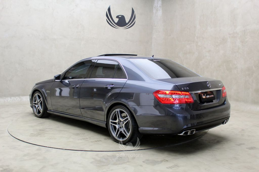 Foto do veículo MERCEDES-BENZ  E63 AMG 2010 46.280 KM 165.900,00