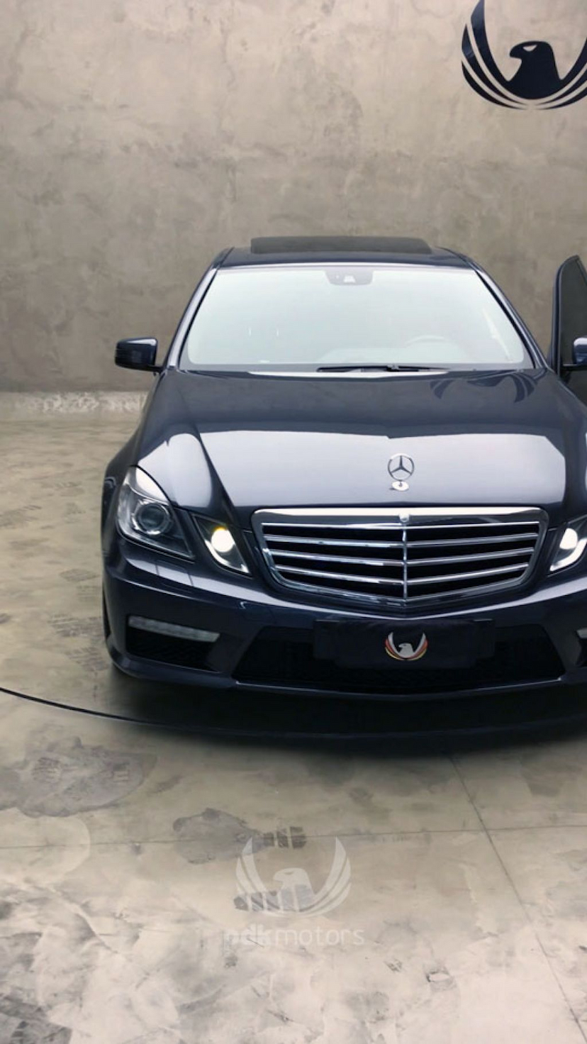 Foto do veículo MERCEDES-BENZ  E63 AMG 2010 46.280 KM 165.900,00