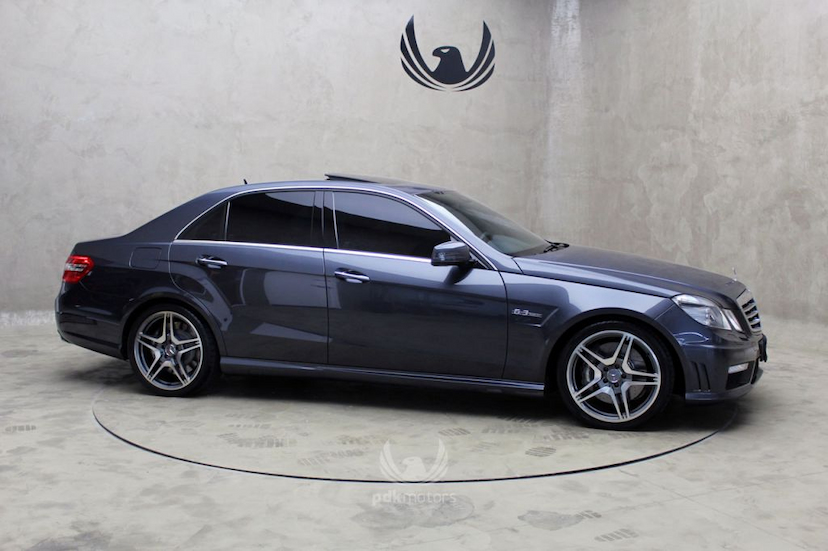 Foto do veículo MERCEDES-BENZ  E63 AMG 2010 46.280 KM 165.900,00