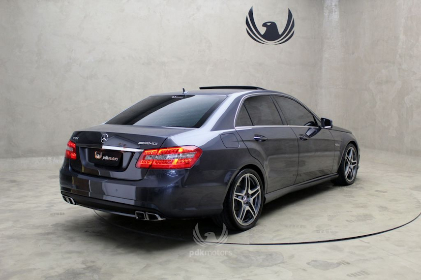 Foto do veículo MERCEDES-BENZ  E63 AMG 2010 46.280 KM 165.900,00