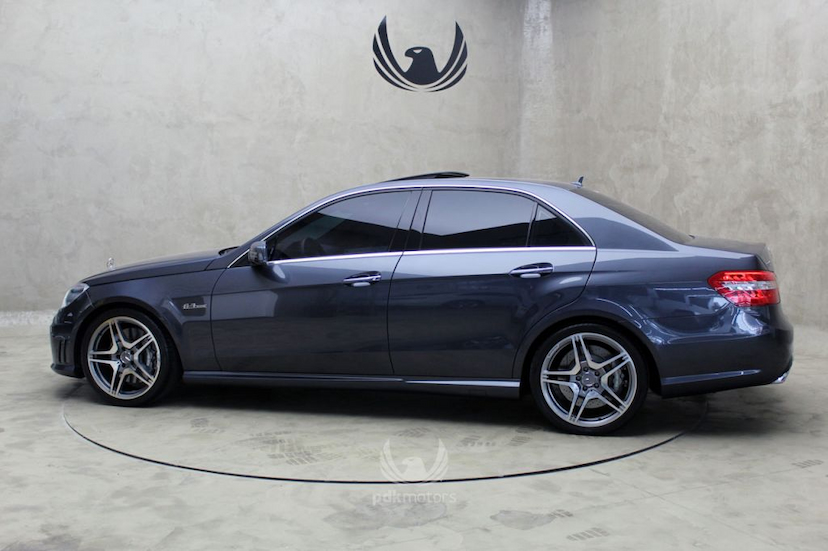 Foto do veículo MERCEDES-BENZ  E63 AMG 2010 46.280 KM 165.900,00