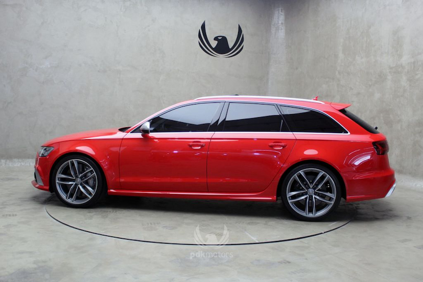 Foto do veículo AUDI RS6 AVANT QUATTRO 2016 7.815 KM 449.000,00