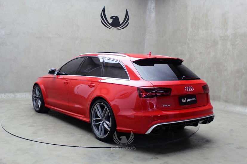 Foto do veículo AUDI RS6 AVANT QUATTRO 2016 7.815 KM 449.000,00