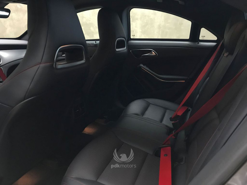 Foto do veículo MERCEDES-BENZ  CLA 45 AMG BLINDADA 2015 28.042 KM 209.000,00