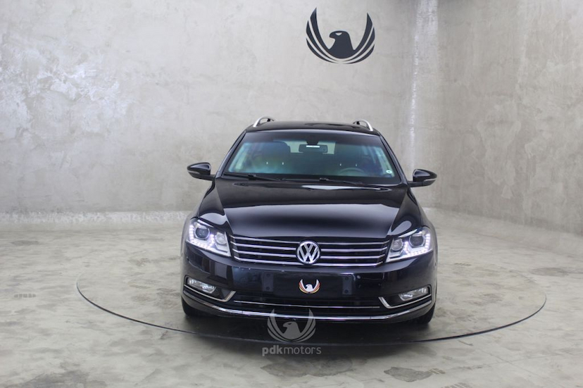 Foto do veículo VOLKSWAGEN  PASSAT VARIANT TSI 2012 63.900 KM 70.000,00