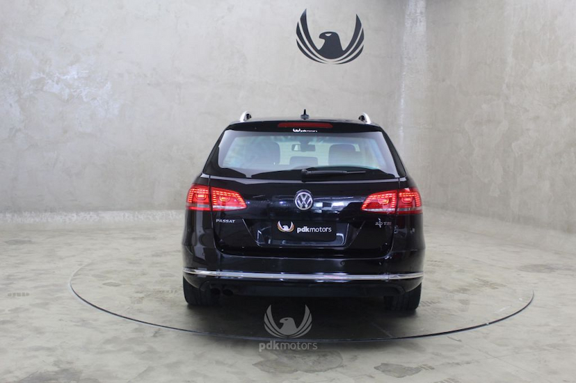 Foto do veículo VOLKSWAGEN  PASSAT VARIANT TSI 2012 63.900 KM 70.000,00