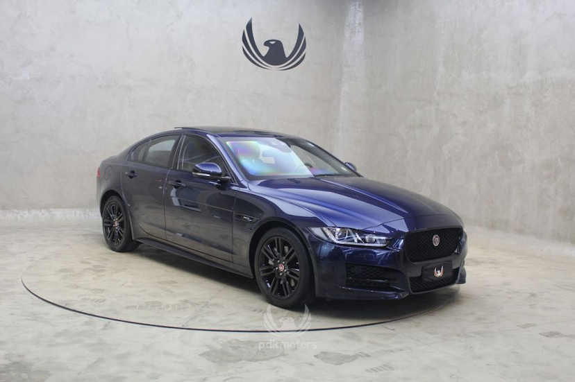 Foto do veículo JAGUAR  XE R-SPORT 2017 14.300 KM 189.000,00
