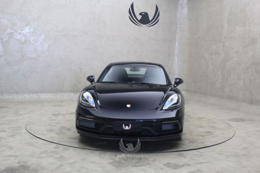 Foto do veículo PORSCHE  718 CAYMAN GTS 2019 1.895 KM 520.000,00