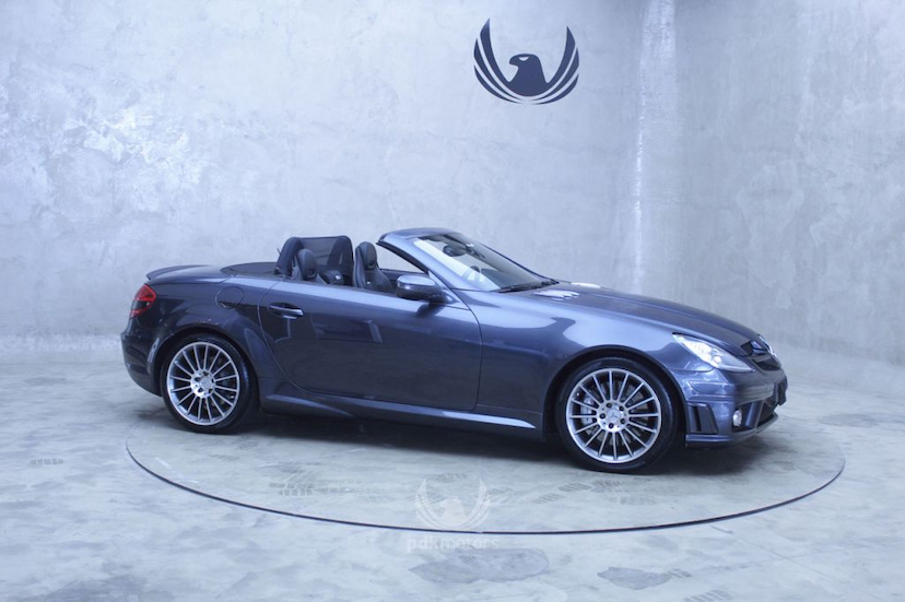 Foto do veículo MERCEDES-BENZ  SLK 55 AMG 2010 35.765 KM 185.000,00