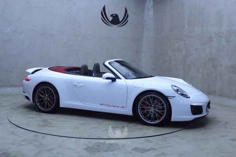 Foto do veículo PORSCHE  911 CARRERA S CABRIOLET 2017 4.475 KM 659.000,00