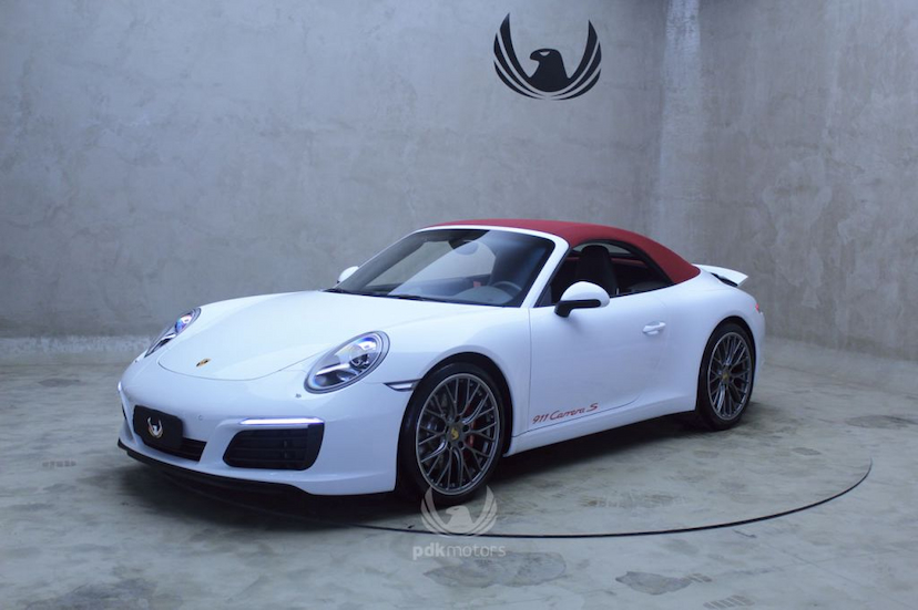 Foto do veículo PORSCHE  911 CARRERA S CABRIOLET 2017 4.475 KM 659.000,00