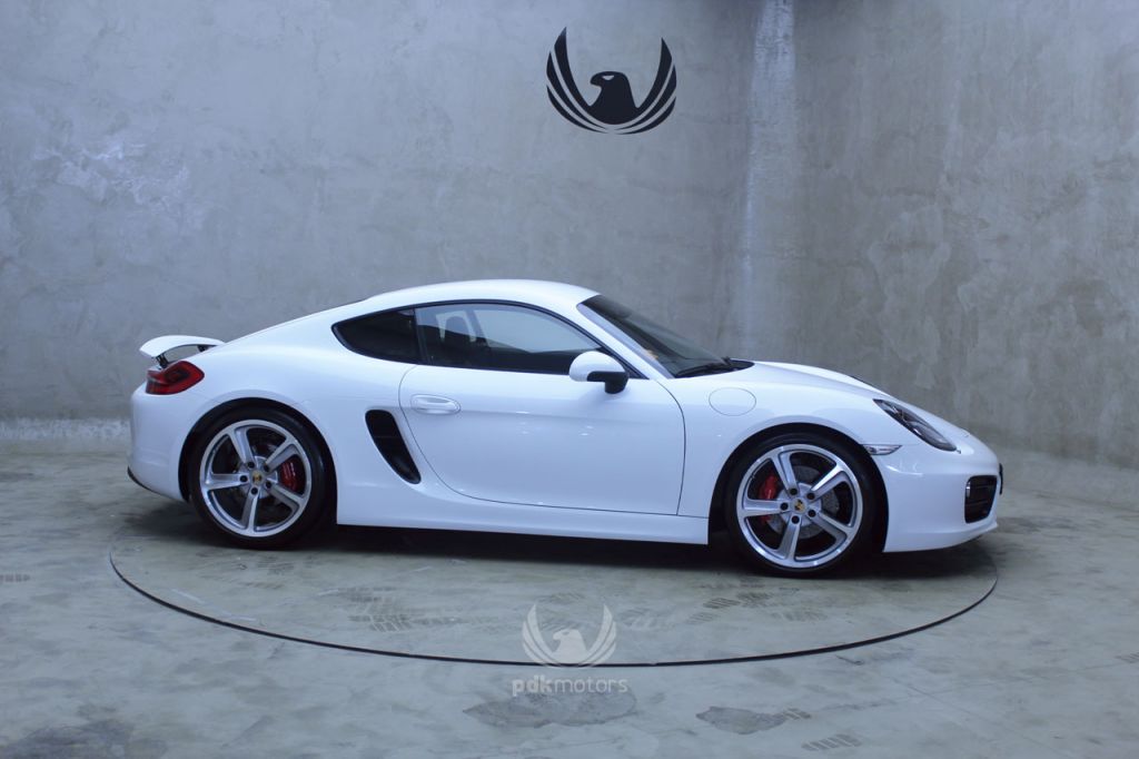 Foto do veículo PORSCHE  CAYMAN S 2015 4.415 KM 349.000,00