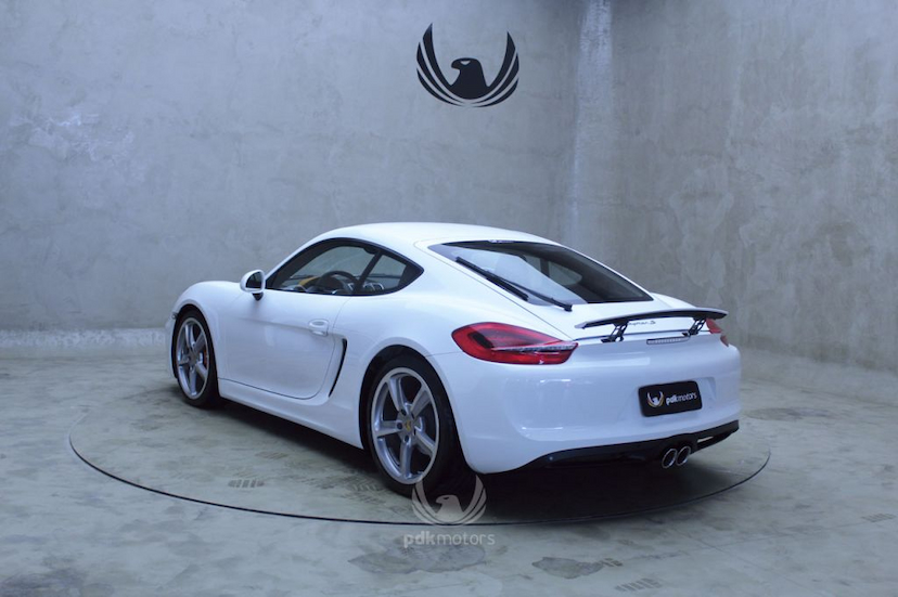 Foto do veículo PORSCHE  CAYMAN S 2015 4.415 KM 349.000,00