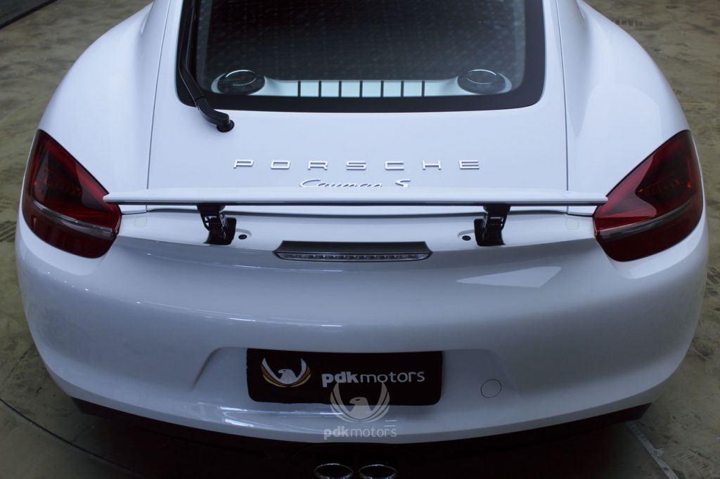 Foto do veículo PORSCHE  CAYMAN S 2015 4.415 KM 349.000,00