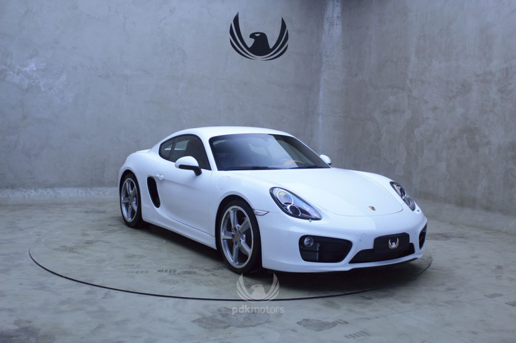 Foto do veículo PORSCHE  CAYMAN S 2015 4.415 KM 349.000,00