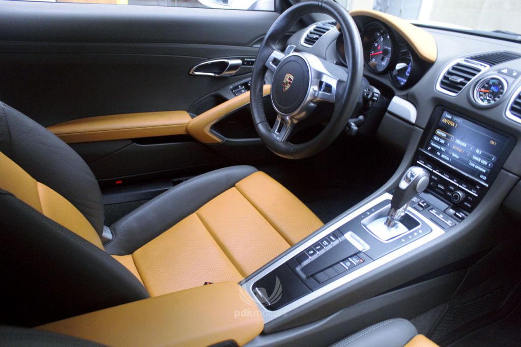 Foto do veículo PORSCHE  CAYMAN S 2015 4.415 KM 349.000,00
