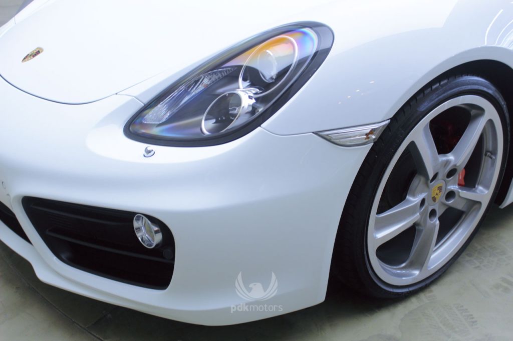Foto do veículo PORSCHE  CAYMAN S 2015 4.415 KM 349.000,00