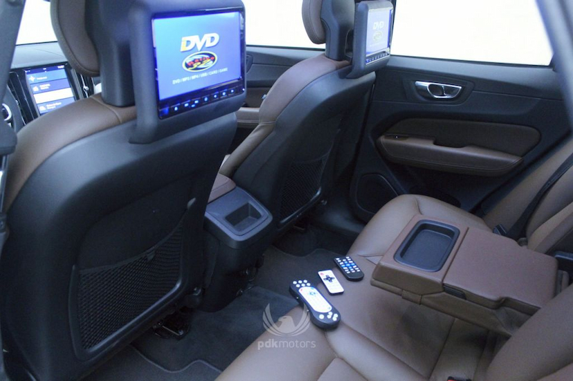 Foto do veículo VOLVO  XC60 T5 INSCRIPTION 2018 21.215 KM 259.000,00