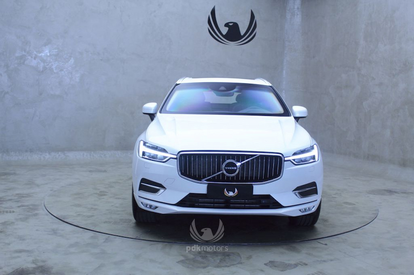 Foto do veículo VOLVO  XC60 T5 INSCRIPTION 2018 21.215 KM 259.000,00