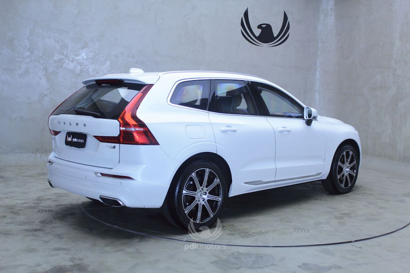 Foto do veículo VOLVO  XC60 T5 INSCRIPTION 2018 21.215 KM 259.000,00