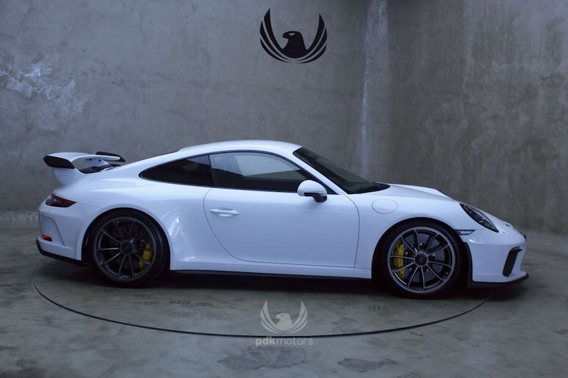 Foto do veículo PORSCHE  911 GT3 2018 2.750 KM 1.225.000,00
