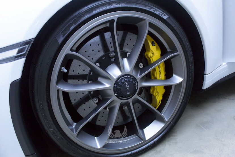 Foto do veículo PORSCHE  911 GT3 2018 2.750 KM 1.225.000,00
