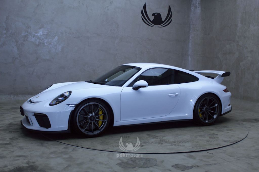 Foto do veículo PORSCHE  911 GT3 2018 2.750 KM 1.225.000,00