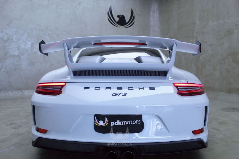 Foto do veículo PORSCHE  911 GT3 2018 2.750 KM 1.225.000,00