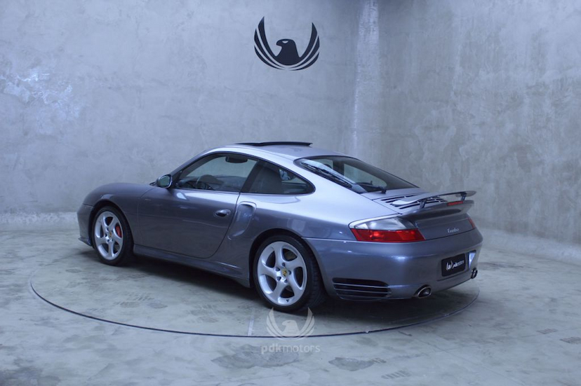Foto do veículo PORSCHE  911 TURBO 2001 62.600 KM 399.000,00