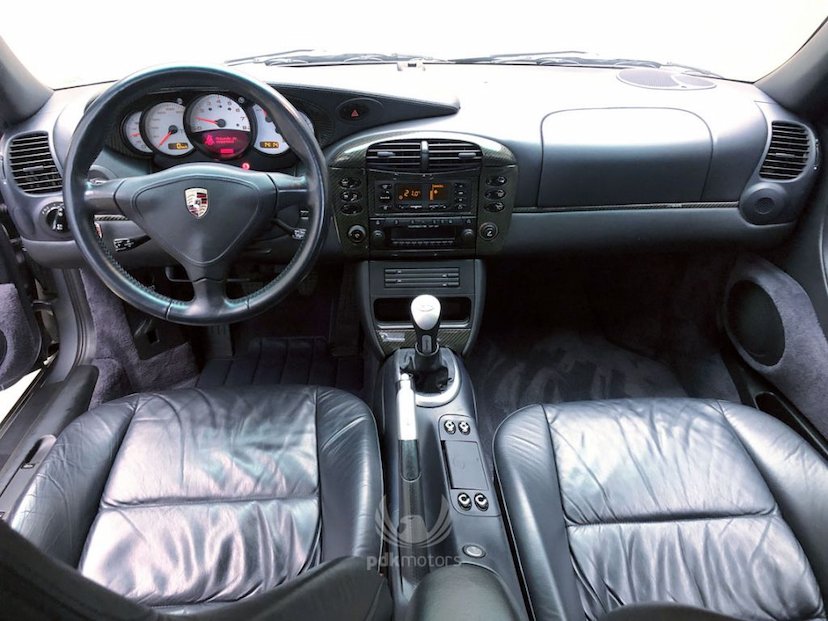Foto do veículo PORSCHE  911 TURBO 2001 62.600 KM 399.000,00