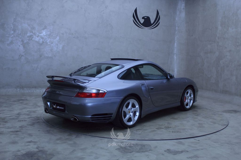 Foto do veículo PORSCHE  911 TURBO 2001 62.600 KM 399.000,00