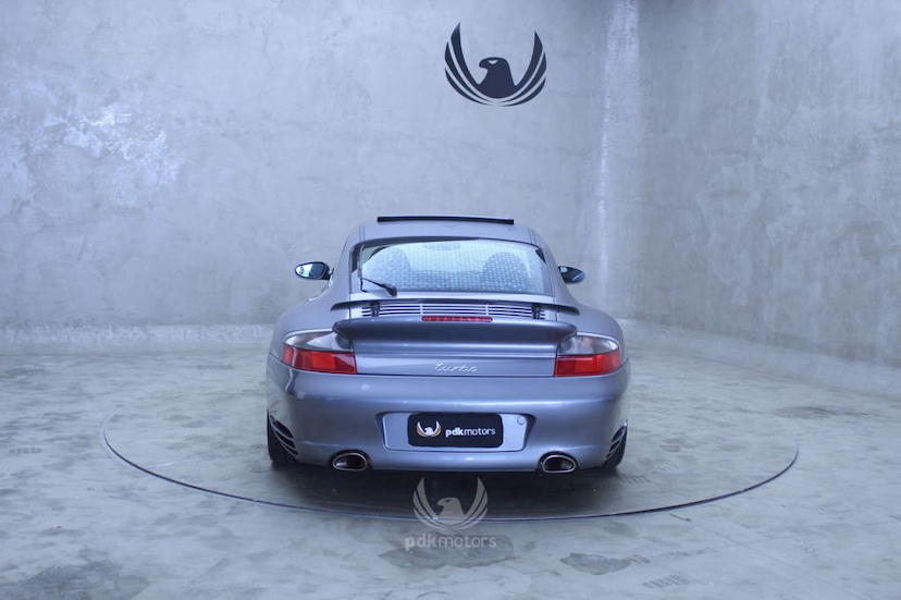 Foto do veículo PORSCHE  911 TURBO 2001 62.600 KM 399.000,00
