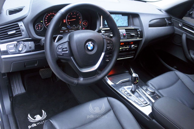 Foto do veículo BMW  X3 2.0I X-LINE 2017 58.740 KM 149.000,00
