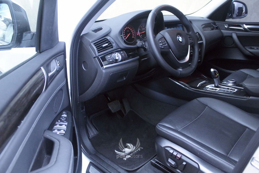 Foto do veículo BMW  X3 2.0I X-LINE 2017 58.740 KM 149.000,00