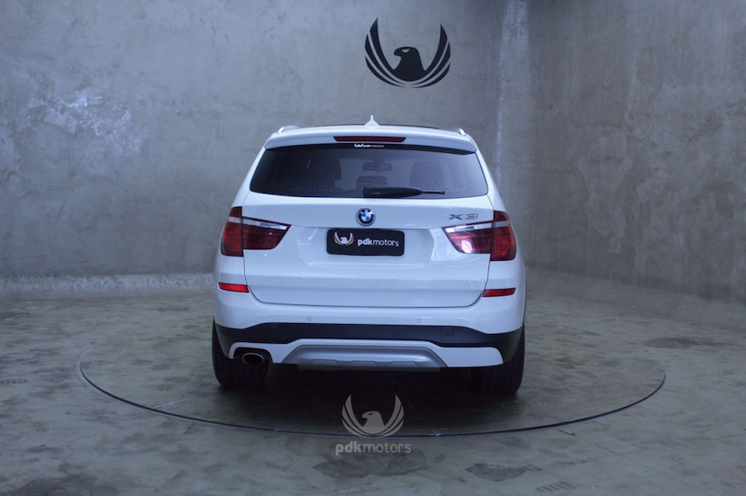 Foto do veículo BMW  X3 2.0I X-LINE 2017 58.740 KM 149.000,00