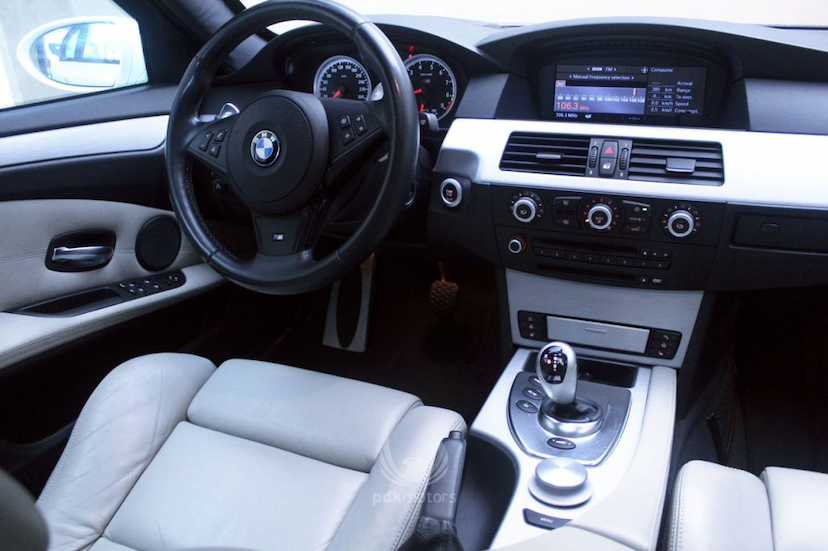 Foto do veículo BMW  M5 2008 47.960 KM 159.900,00