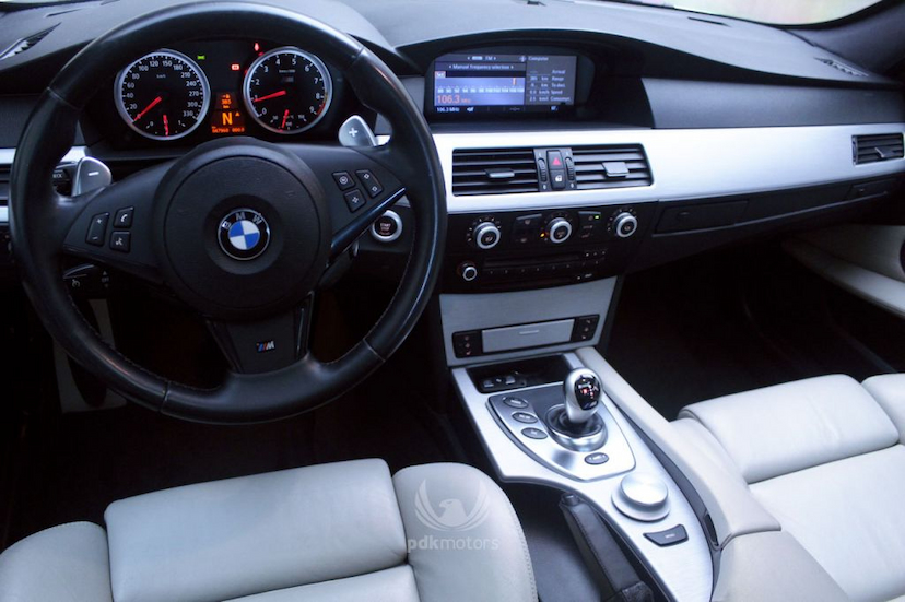 Foto do veículo BMW  M5 2008 47.960 KM 159.900,00