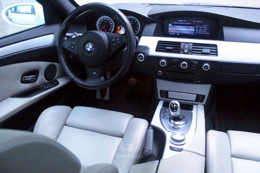 Foto do veículo BMW  M5 2008 47.960 KM 159.900,00