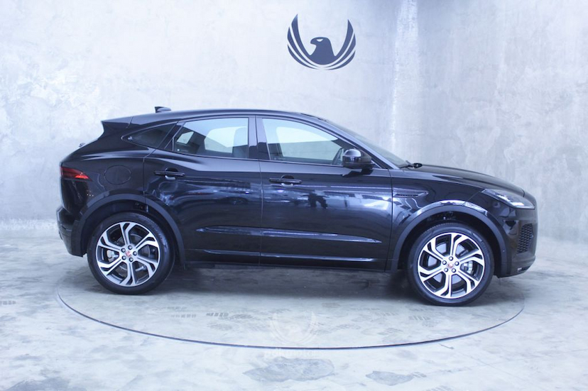 Foto do veículo JAGUAR  E-PACE FIRST EDITION 2018 5.240 KM 255.000,00
