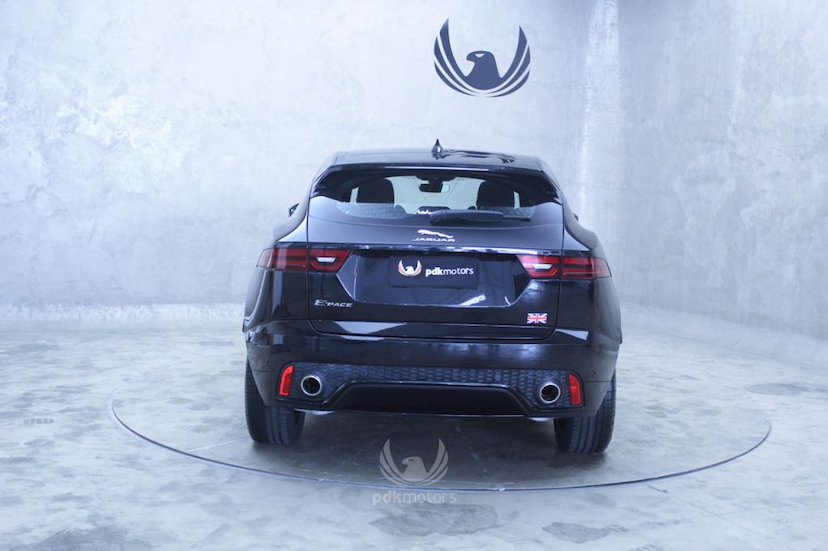 Foto do veículo JAGUAR  E-PACE FIRST EDITION 2018 5.240 KM 255.000,00