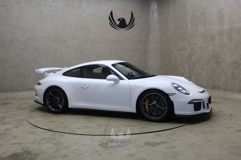 Foto do veículo PORSCHE  911 GT3 2014 21.450 KM 849.990,00