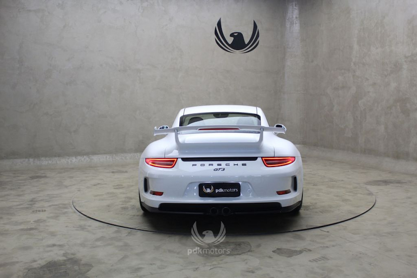 Foto do veículo PORSCHE  911 GT3 2014 21.450 KM 849.990,00