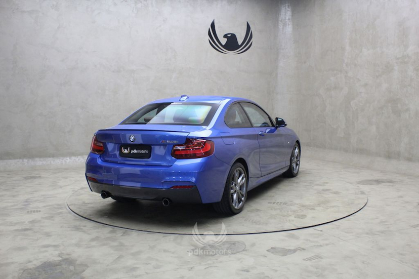 Foto do veículo BMW  M 235 2015 6.986 KM 199.000,00