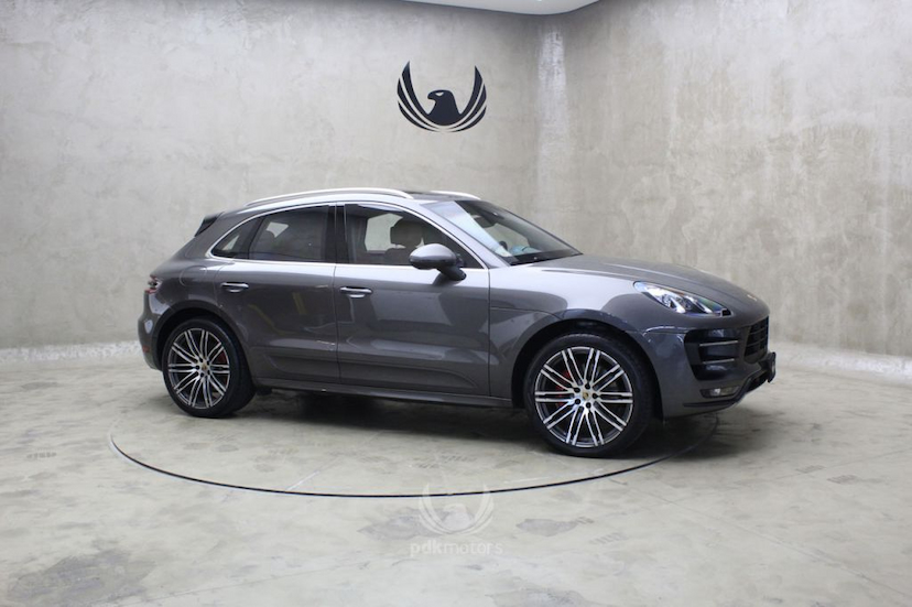 Foto do veículo PORSCHE  MACAN TURBO 2015 36.510 KM 344.900,00