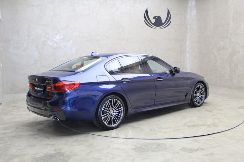 Foto do veículo BMW  540I M SPORT 2018 21.350 KM 359.000,00