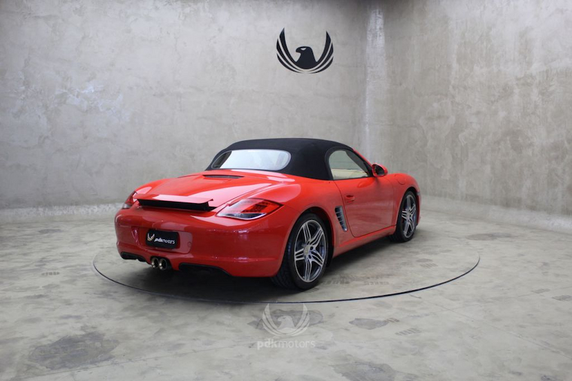 Foto do veículo PORSCHE  BOXSTER S 2011 17.491 KM 229.000,00