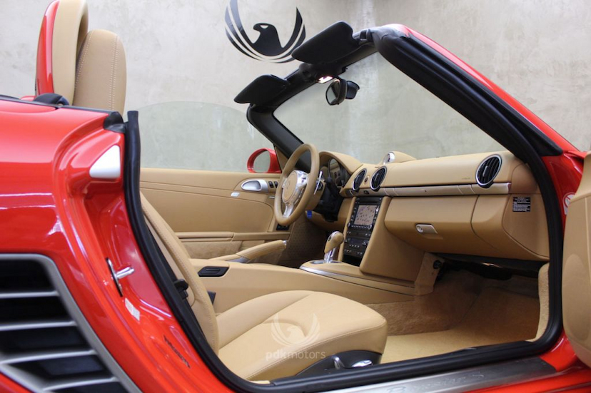 Foto do veículo PORSCHE  BOXSTER S 2011 17.491 KM 229.000,00