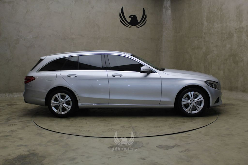Foto do veículo MERCEDES-BENZ  C180 ESTATE 2015 80.280 KM 110.000,00