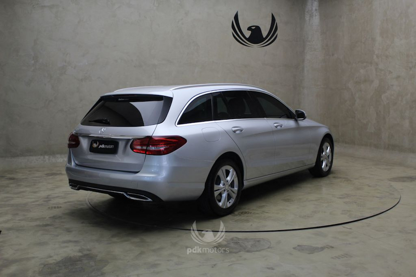 Foto do veículo MERCEDES-BENZ  C180 ESTATE 2015 80.280 KM 110.000,00