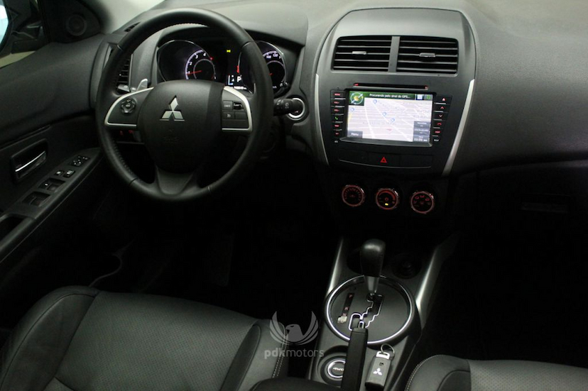 Foto do veículo MITSUBISHI  ASX 2.0 AWD 2016 48.649 KM 68.000,00
